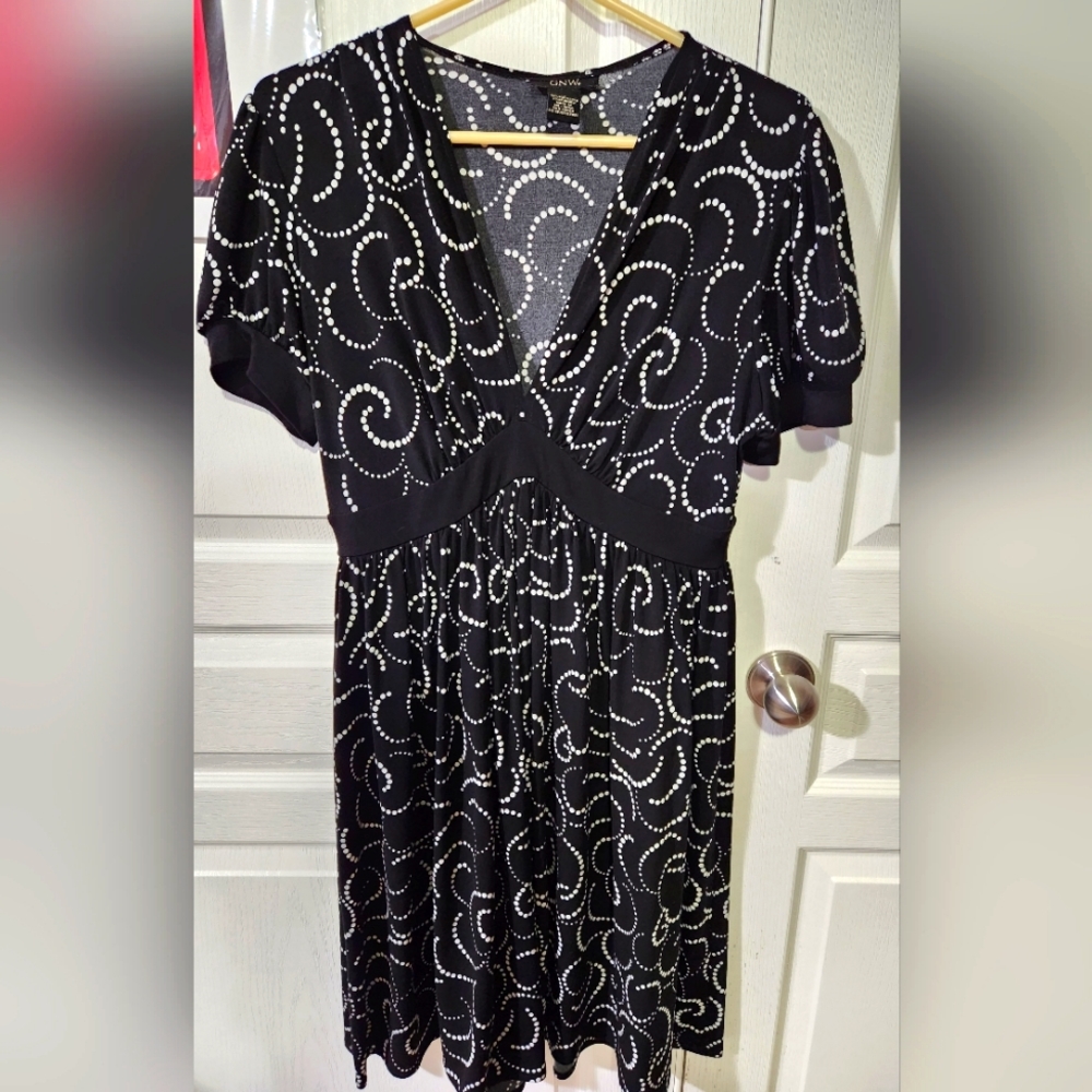 black and white dress. size 1x